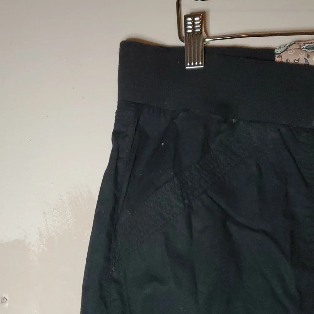 One 5 One Mid Rise Cargo Cropped  Pants - Picture 4 of 6